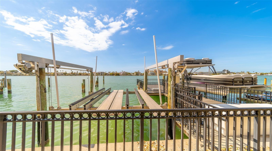 Clearwater Beach, Florida 33767, 6 Bedroom Bedrooms, ,5 Bathroombathrooms,Residential,For Sale,Island,0,Mfrtb8481851