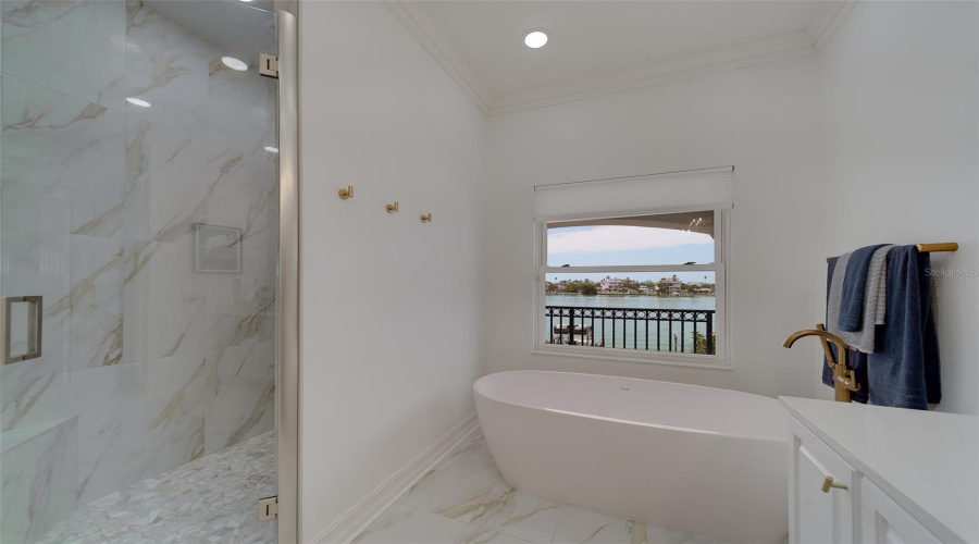 Clearwater Beach, Florida 33767, 6 Bedroom Bedrooms, ,5 Bathroombathrooms,Residential,For Sale,Island,0,Mfrtb8481851