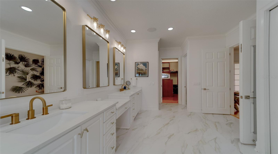 Clearwater Beach, Florida 33767, 6 Bedroom Bedrooms, ,5 Bathroombathrooms,Residential,For Sale,Island,0,Mfrtb8481851