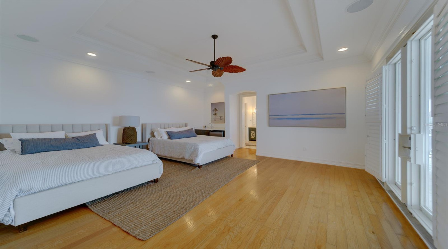 Clearwater Beach, Florida 33767, 6 Bedroom Bedrooms, ,5 Bathroombathrooms,Residential,For Sale,Island,0,Mfrtb8481851