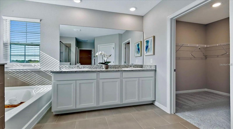 Riverview, Florida 33579, 4 Bedroom Bedrooms, ,3 Bathroombathrooms,Residential,For Sale,Willow Grove,0,Mfro6428550