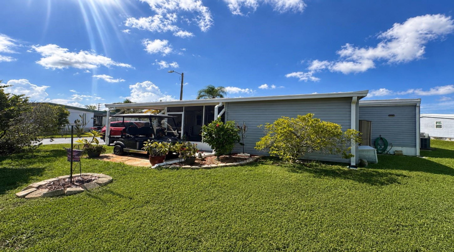 New Port Richey, Florida 34653, 2 Bedroom Bedrooms, ,2 Bathroombathrooms,Residential,For Sale,Coco Plum,0,Mfrtb8537097