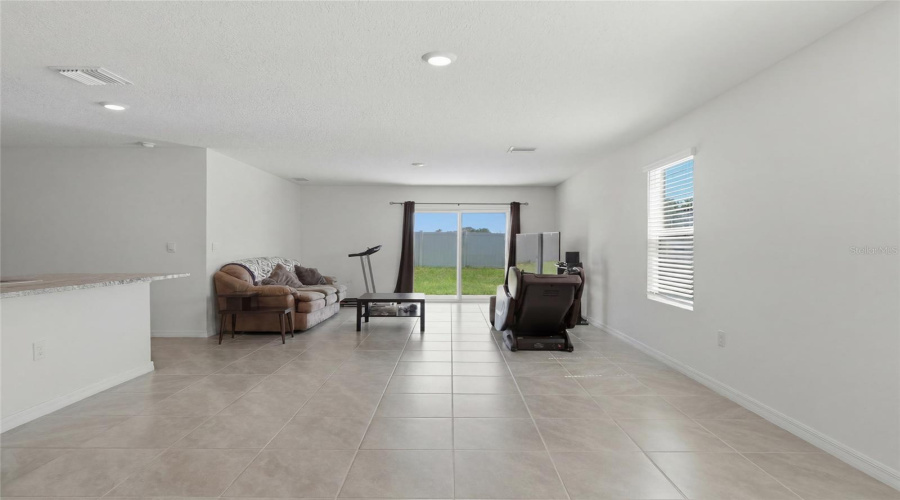 Newberry, Florida 32669, 5 Bedroom Bedrooms, ,3 Bathroombathrooms,Residential,For Sale,11Th,0,Mfrgc540945