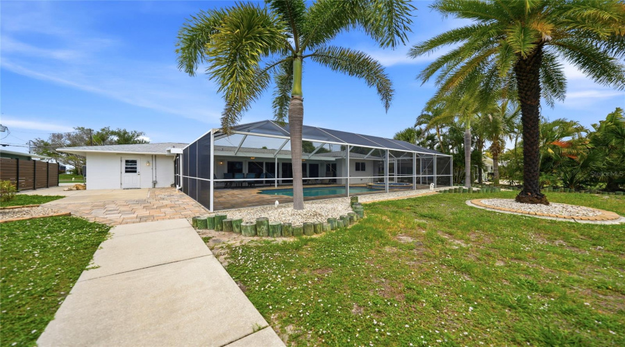 Englewood, Florida 34223, 2 Bedroom Bedrooms, ,3 Bathroombathrooms,Residential,For Sale,Lemon Bay,0,Mfrd6147608