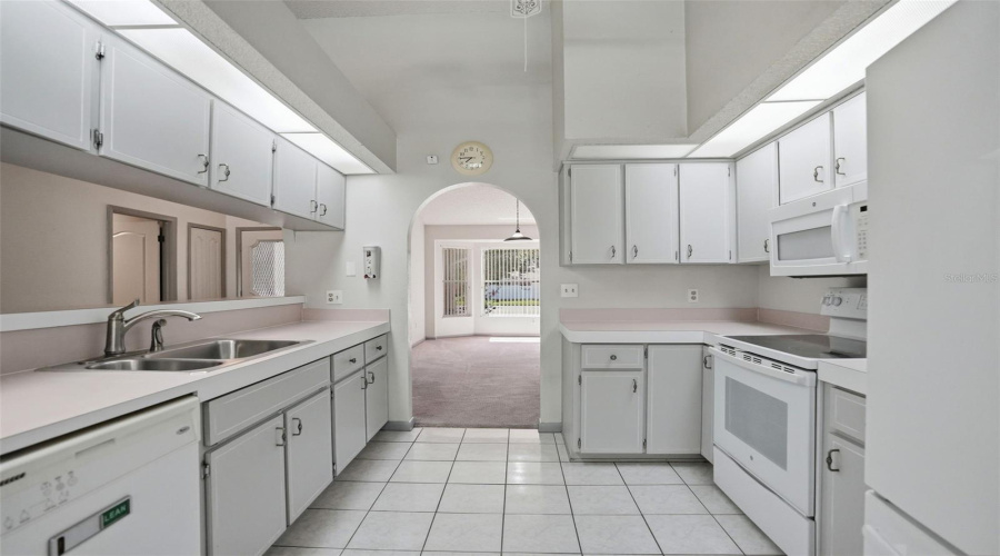 Hudson, Florida 34667, 3 Bedroom Bedrooms, ,2 Bathroombathrooms,Residential,For Sale,Winding Oaks,0,Mfrw7886480