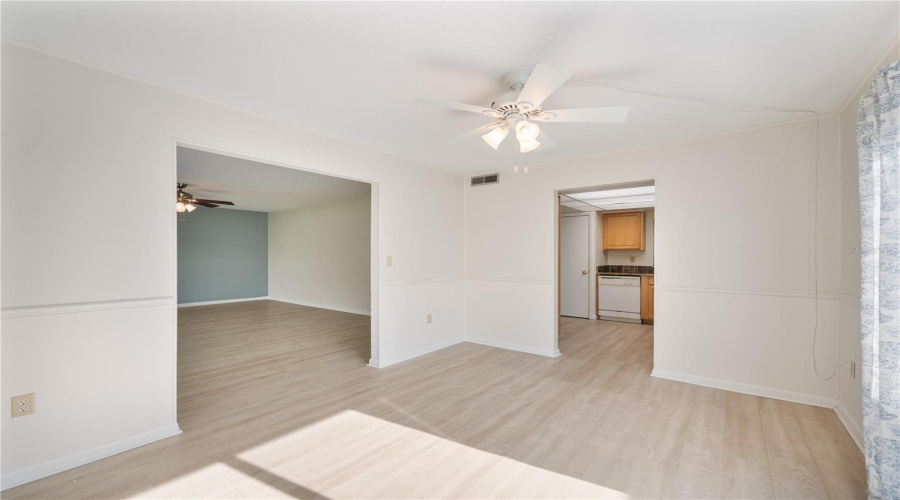 Lakeland, Florida 33803, 2 Bedroom Bedrooms, ,2 Bathroombathrooms,Residential,For Sale,Cottage,0,Mfrl4963227