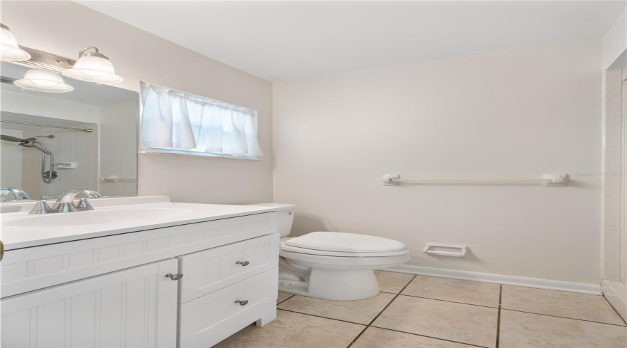 Lakeland, Florida 33803, 2 Bedroom Bedrooms, ,2 Bathroombathrooms,Residential,For Sale,Cottage,0,Mfrl4963227