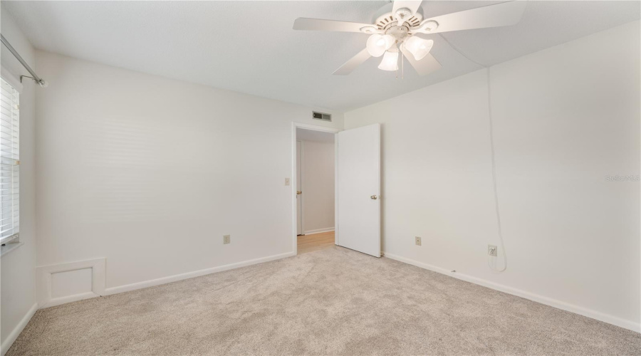 Lakeland, Florida 33803, 2 Bedroom Bedrooms, ,2 Bathroombathrooms,Residential,For Sale,Cottage,0,Mfrl4963227