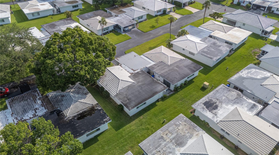 Lakeland, Florida 33803, 2 Bedroom Bedrooms, ,2 Bathroombathrooms,Residential,For Sale,Cottage,0,Mfrl4963227