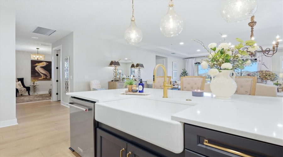 Venice, Florida 34293, 3 Bedroom Bedrooms, ,2 Bathroombathrooms,Residential,For Sale,Midsummer,0,Mfrn6145274