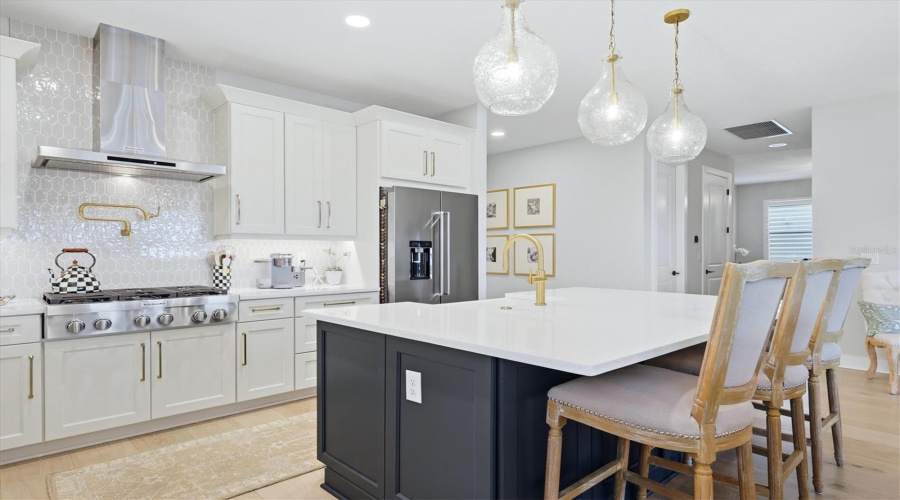 Venice, Florida 34293, 3 Bedroom Bedrooms, ,2 Bathroombathrooms,Residential,For Sale,Midsummer,0,Mfrn6145274