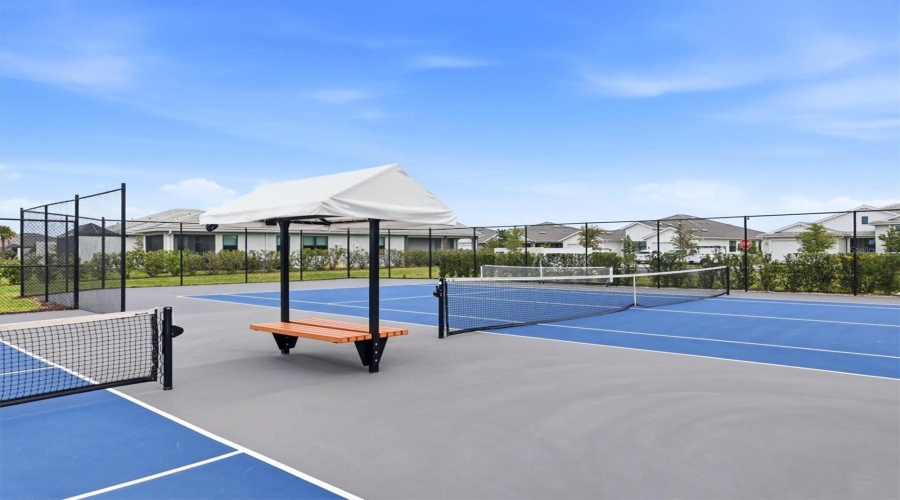 Venice, Florida 34293, 3 Bedroom Bedrooms, ,2 Bathroombathrooms,Residential,For Sale,Midsummer,0,Mfrn6145274