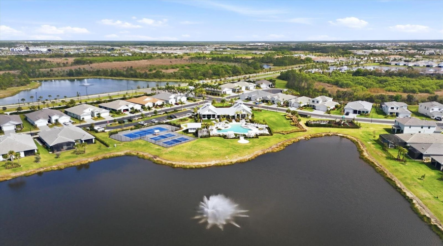 Venice, Florida 34293, 3 Bedroom Bedrooms, ,2 Bathroombathrooms,Residential,For Sale,Midsummer,0,Mfrn6145274