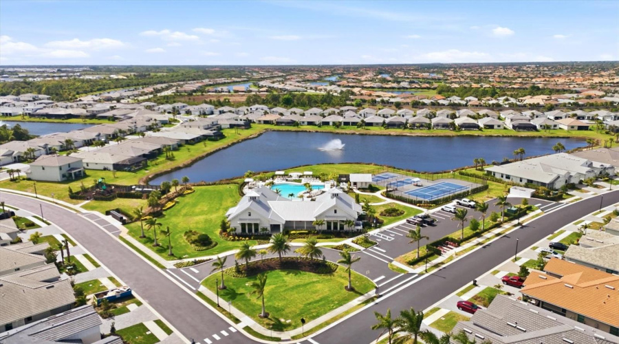 Venice, Florida 34293, 3 Bedroom Bedrooms, ,2 Bathroombathrooms,Residential,For Sale,Midsummer,0,Mfrn6145274