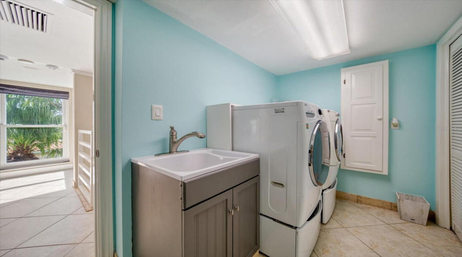 Laundry Room Upstairs