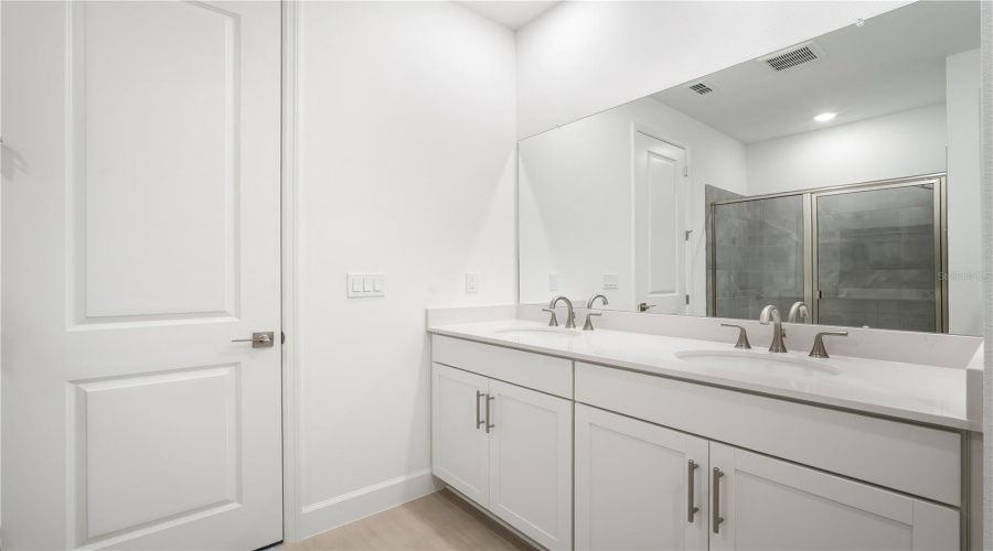 Weeki Wachee, Florida 34613, 3 Bedroom Bedrooms, ,2 Bathroombathrooms,Residential,For Sale,Players,0,Mfrs5127459