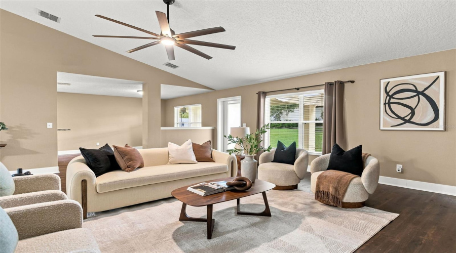 Winter Garden, Florida 34787, 4 Bedroom Bedrooms, ,3 Bathroombathrooms,Residential,For Sale,Hearthglen,0,Mfro6433153