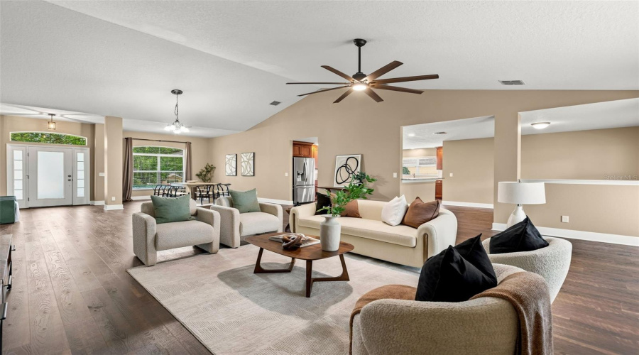 Winter Garden, Florida 34787, 4 Bedroom Bedrooms, ,3 Bathroombathrooms,Residential,For Sale,Hearthglen,0,Mfro6433153