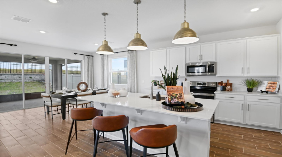 Apollo Beach, Florida 33572, 5 Bedroom Bedrooms, ,3 Bathroombathrooms,Residential,For Sale,Spring Maiden,0,Mfrs5151467