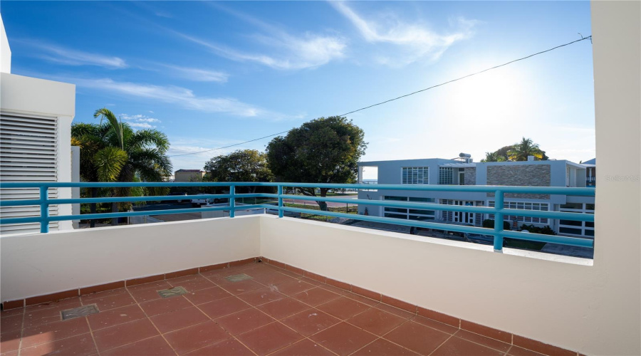 Private Balcony Room 2