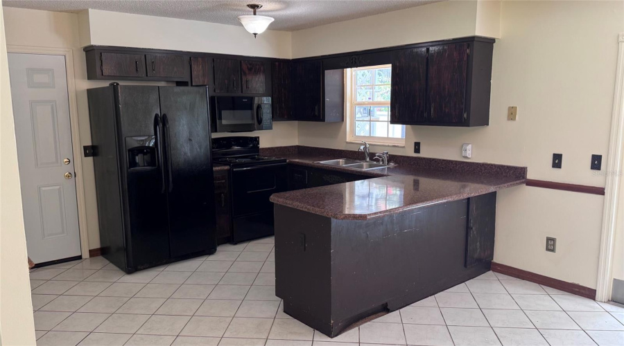 Ocala, Florida 34479, 3 Bedroom Bedrooms, ,2 Bathroombathrooms,Residential,For Sale,31St,0,Mfrom728906