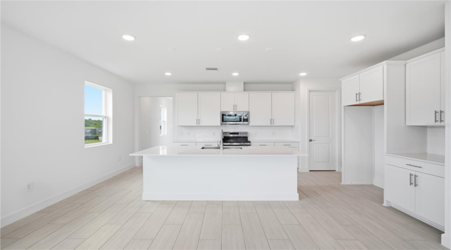 Parrish, Florida 34219, 4 Bedroom Bedrooms, ,2 Bathroombathrooms,Residential,For Sale,Anders,0,Mfrs5143045