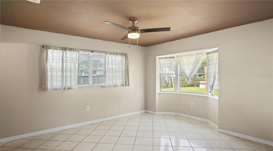 Dundee, Florida 33838, 2 Bedroom Bedrooms, ,1 Bathroombathrooms,Residential,For Sale,Center,0,Mfrs5155176