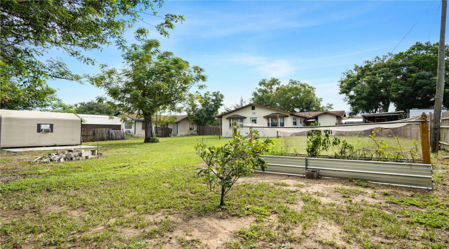 Dundee, Florida 33838, 2 Bedroom Bedrooms, ,1 Bathroombathrooms,Residential,For Sale,Center,0,Mfrs5155176