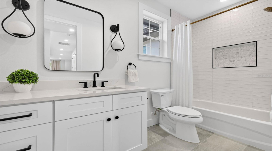 3Rd Level Full Bath