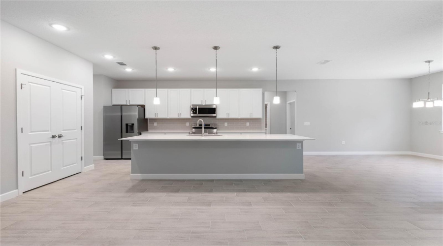 Cape Coral, Florida 33993, 4 Bedroom Bedrooms, ,3 Bathroombathrooms,Residential,For Sale,44Th,0,Mfra4701121