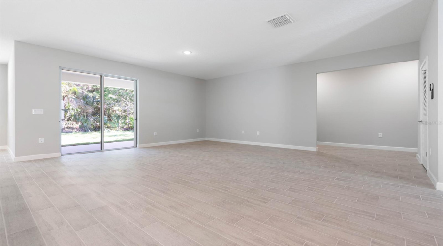 Cape Coral, Florida 33993, 4 Bedroom Bedrooms, ,3 Bathroombathrooms,Residential,For Sale,44Th,0,Mfra4701121