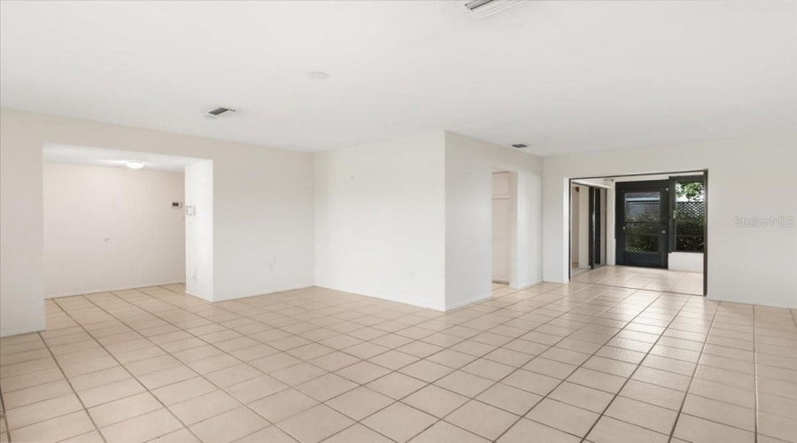 Venice, Florida 34293, 3 Bedroom Bedrooms, ,2 Bathroombathrooms,Residential,For Sale,Bob O Link,0,Mfra4703674