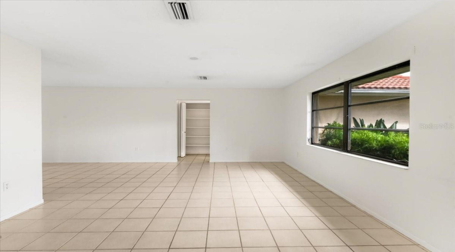 Venice, Florida 34293, 3 Bedroom Bedrooms, ,2 Bathroombathrooms,Residential,For Sale,Bob O Link,0,Mfra4703674