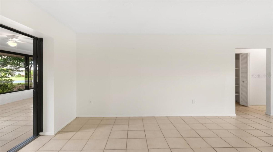 Venice, Florida 34293, 3 Bedroom Bedrooms, ,2 Bathroombathrooms,Residential,For Sale,Bob O Link,0,Mfra4703674