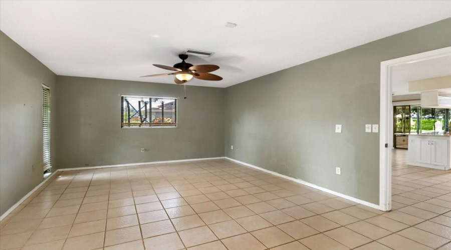 Venice, Florida 34293, 3 Bedroom Bedrooms, ,2 Bathroombathrooms,Residential,For Sale,Bob O Link,0,Mfra4703674
