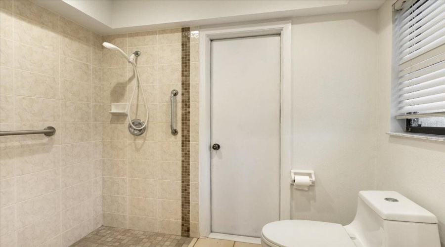 Venice, Florida 34293, 3 Bedroom Bedrooms, ,2 Bathroombathrooms,Residential,For Sale,Bob O Link,0,Mfra4703674
