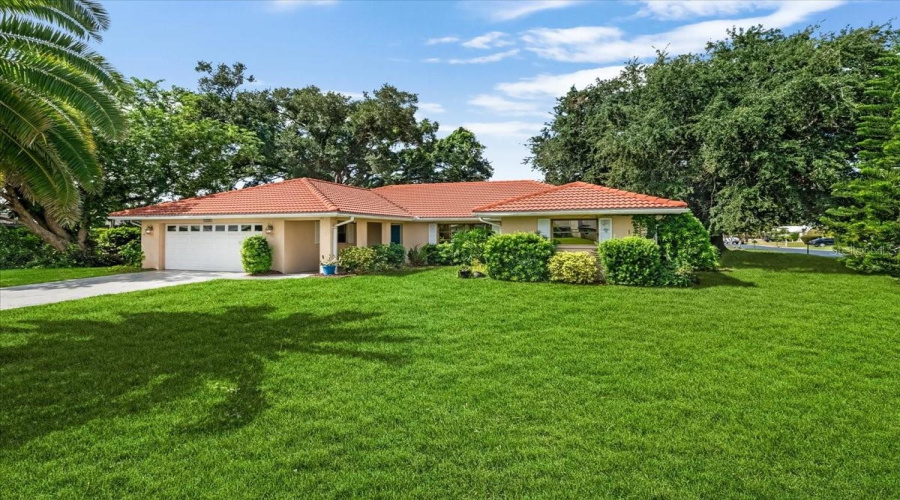 Venice, Florida 34293, 3 Bedroom Bedrooms, ,2 Bathroombathrooms,Residential,For Sale,Bob O Link,0,Mfra4703674
