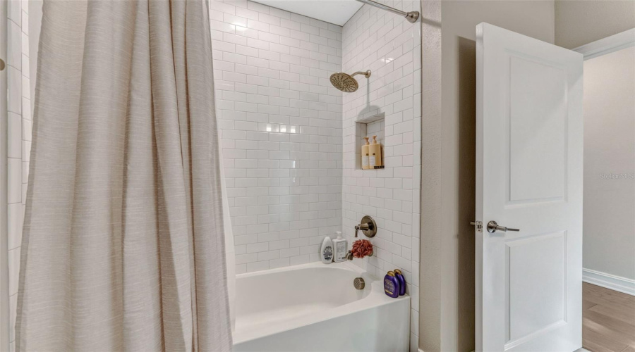 Third Floor Full Bathroom
