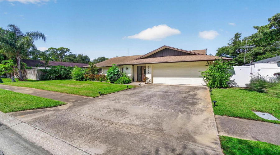 St Petersburg, Florida 33708, 3 Bedroom Bedrooms, ,2 Bathroombathrooms,Residential,For Sale,Bay Pines Lakes,0,Mfrtb8540190