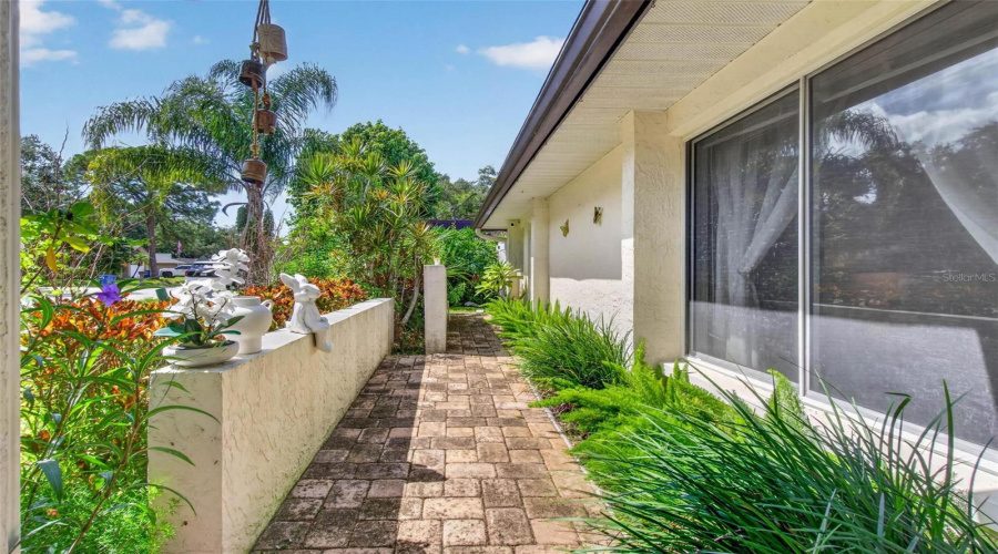 St Petersburg, Florida 33708, 3 Bedroom Bedrooms, ,2 Bathroombathrooms,Residential,For Sale,Bay Pines Lakes,0,Mfrtb8540190