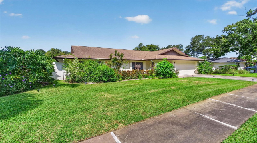 St Petersburg, Florida 33708, 3 Bedroom Bedrooms, ,2 Bathroombathrooms,Residential,For Sale,Bay Pines Lakes,0,Mfrtb8540190