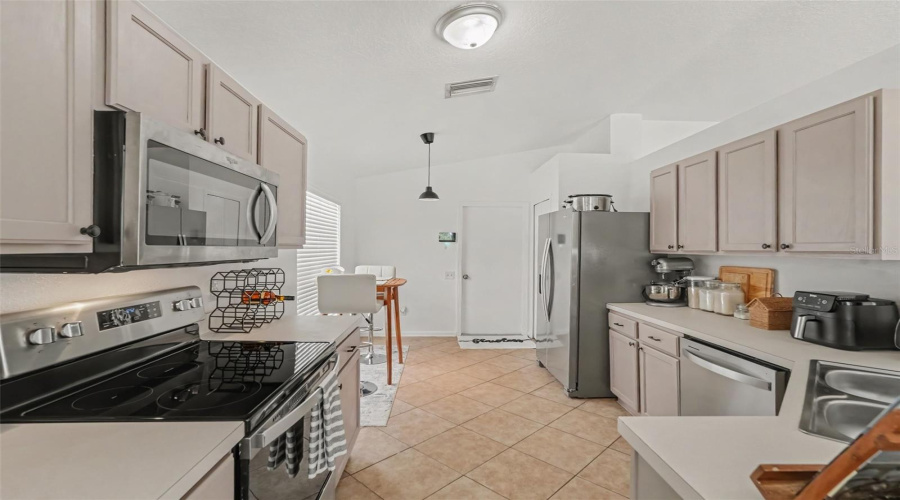 Riverview, Florida 33578, 3 Bedroom Bedrooms, ,2 Bathroombathrooms,Residential,For Sale,Early Run,0,Mfrtb8541848