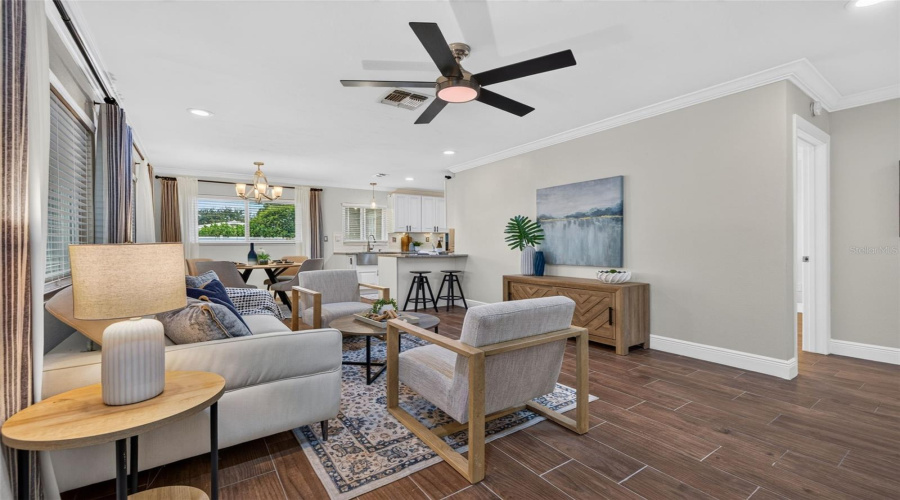 St Petersburg, Florida 33703, 3 Bedroom Bedrooms, ,2 Bathroombathrooms,Residential,For Sale,Walnut,0,Mfrtb8536197