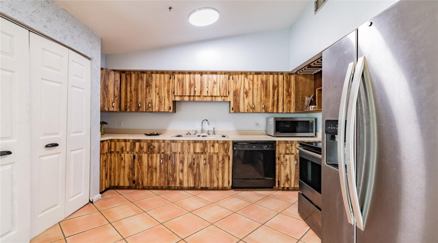 Palmetto, Florida 34221, 3 Bedroom Bedrooms, ,3 Bathroombathrooms,Residential,For Sale,45Th Street,0,Mfro6436025