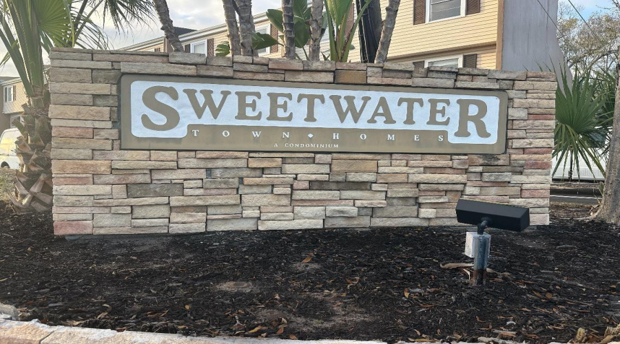 Tampa, Florida 33634, 3 Bedroom Bedrooms, ,2 Bathroombathrooms,Residential,For Sale,Sweetwater Terrace,0,Mfrtb8483455