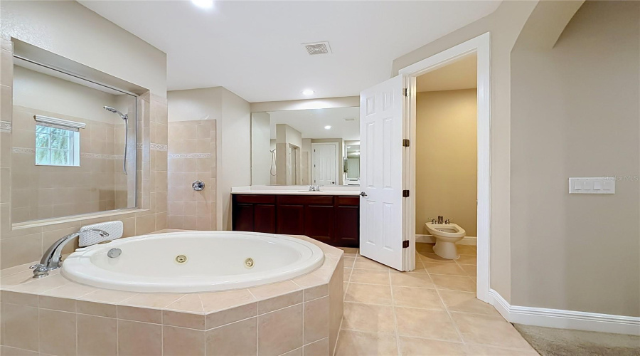 Ensuite, Jetted Tub, Separate Walk-In Shower, And Water Closet W/Bidet