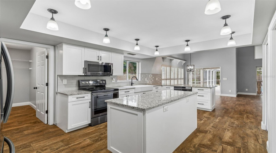 Lutz, Florida 33548, 4 Bedroom Bedrooms, ,3 Bathroombathrooms,Residential,For Sale,Fairmead,0,Mfrtb8521936