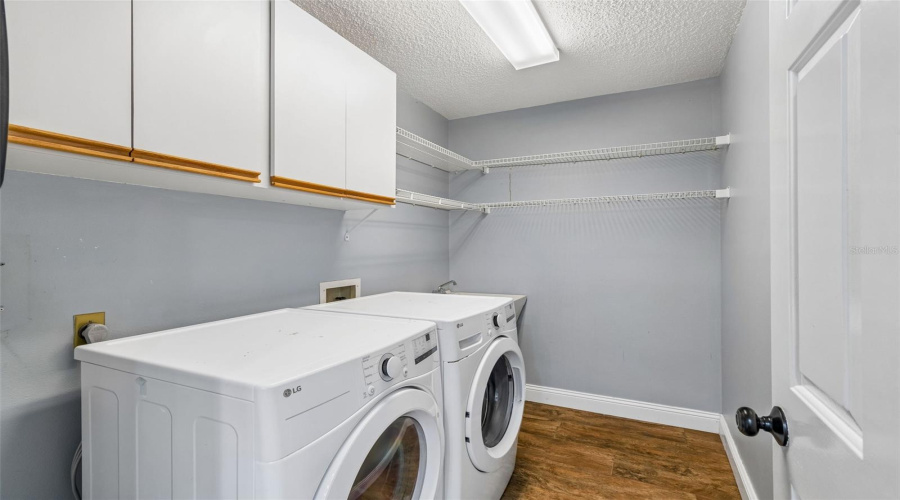Lutz, Florida 33548, 4 Bedroom Bedrooms, ,3 Bathroombathrooms,Residential,For Sale,Fairmead,0,Mfrtb8521936