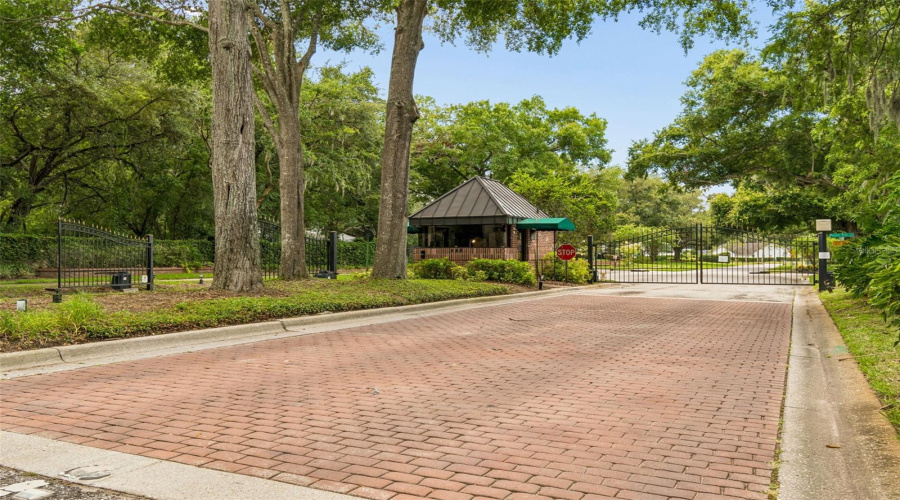 Lutz, Florida 33548, 4 Bedroom Bedrooms, ,3 Bathroombathrooms,Residential,For Sale,Fairmead,0,Mfrtb8521936