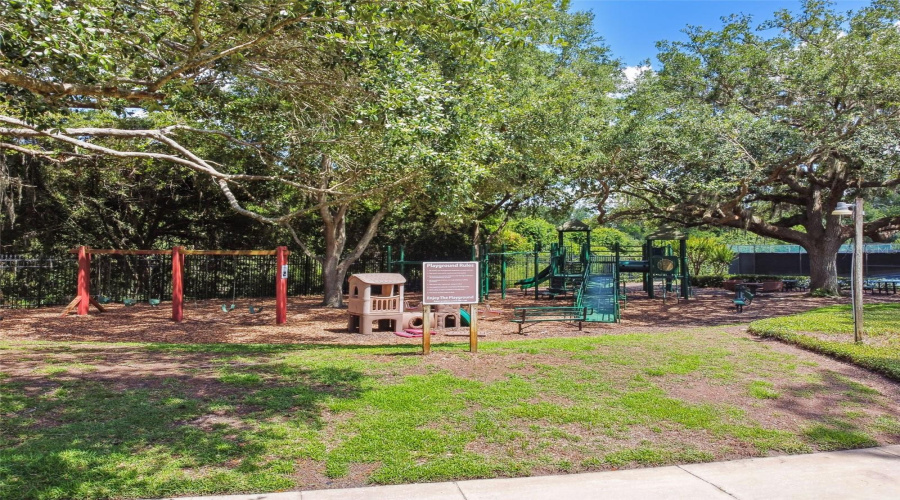 Lutz, Florida 33548, 4 Bedroom Bedrooms, ,3 Bathroombathrooms,Residential,For Sale,Fairmead,0,Mfrtb8521936